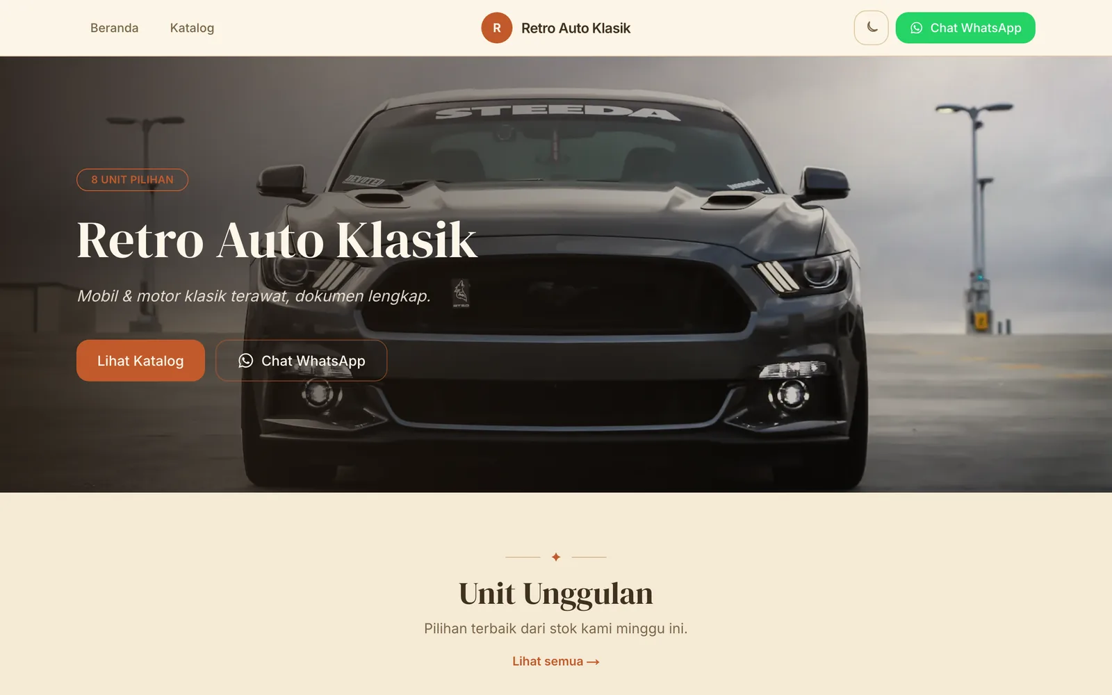 Tampilan beranda template Retro — Hangat ala 70an — pas untuk mobil klasik.